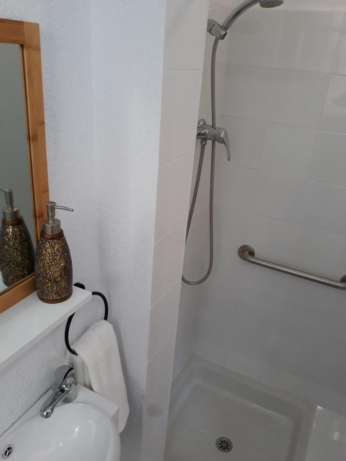 סנט הילארי סקלם Casa Olivera- Apartament Al Passeig Font Vella מראה חיצוני תמונה