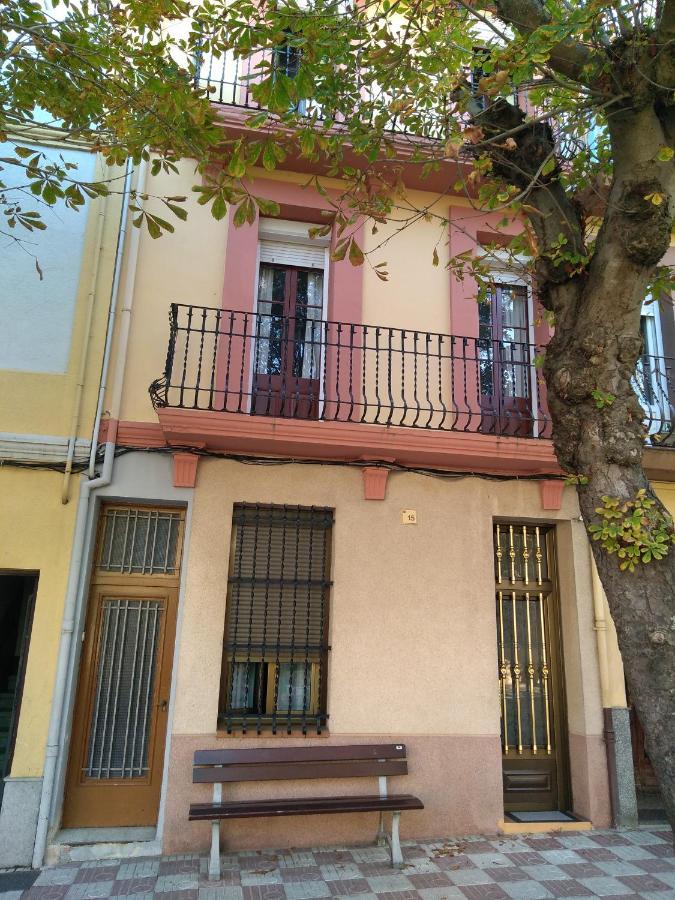סנט הילארי סקלם Casa Olivera- Apartament Al Passeig Font Vella מראה חיצוני תמונה